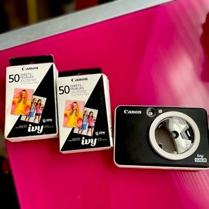 Polaroid camera + 2x50 sheets of film